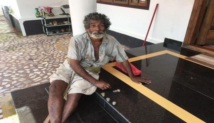 Kerala Beggar For Flood Victims