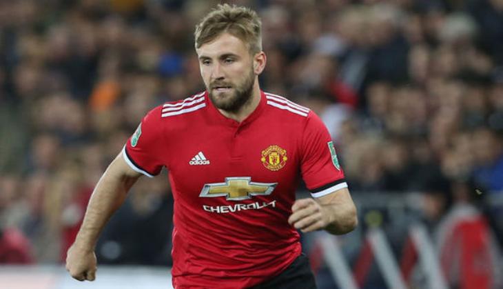 England's Shaw extends Manchester United contract to 2023