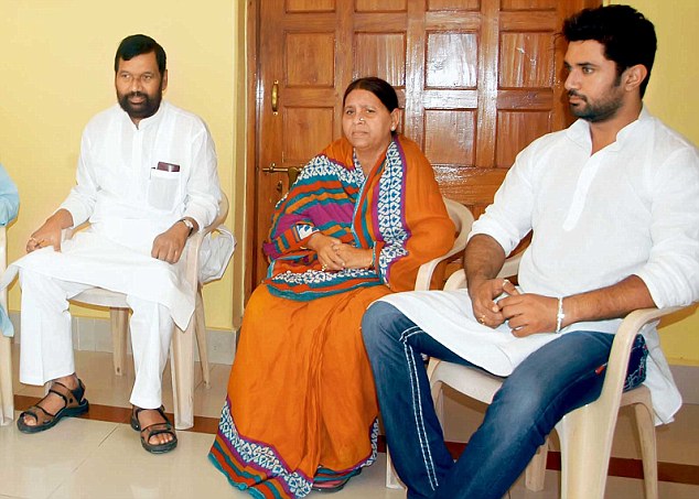 Ram Vilas Paswan's daughter threatens to sit on strike over his 'Angootha chhap' jibe against Lalu Yadav's wife Rabri Devi