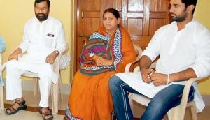 Ram Vilas Paswan's daughter threatens to sit on strike over his 'Angootha chhap' jibe against Lalu Yadav's wife Rabri Devi