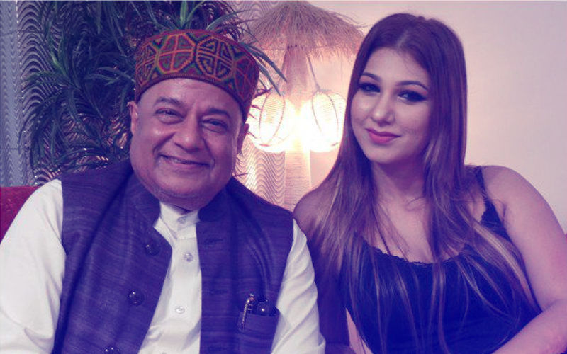 Bigg Boss 12: Shocking! Was Jasleen Matharu pregnant with Anup Jalota's child before entering the show? Here's the reality