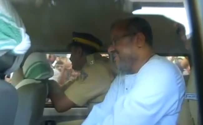 Kerala nun rape accused Bishop Mulakkal stood smiling in court; reminds us if Muzaffarpur shelter home case main accused Brajesh Thakur