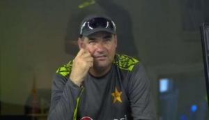 Pakistan coach Mickey Arthur reprimanded for breaching ICC code of conduct