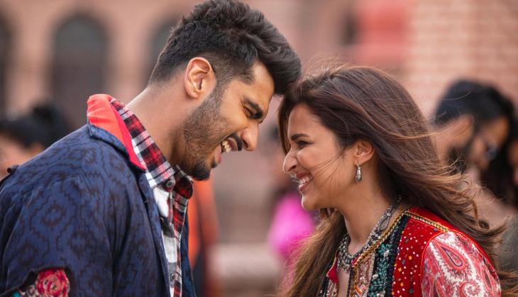 Dhoom Dhadakka song from Namaste England starring Arjun Kapoor and Parineeti Chopra is all about Punjabi fun