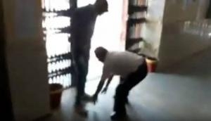 Video: Mandsaur professor touches protesting students’ feet after he stopped them from saying  Vande Mataram, Bharat Mata Ki Jai