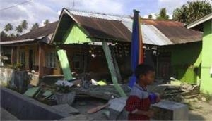 Indonesian city hit by tsunami after powerful quake