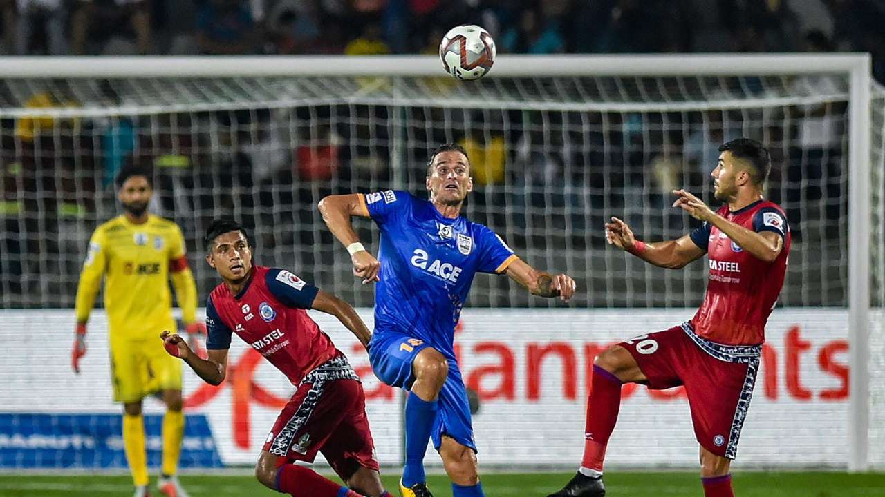 Jamshedpur FC settle for 1-1 draw against 10-man Northeast United FC