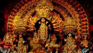 Navratri 2018: You will amused to know that 4,000 kgs ‘haldi’ has been used for making this Durga Puja pandal in Kolkata; see pic