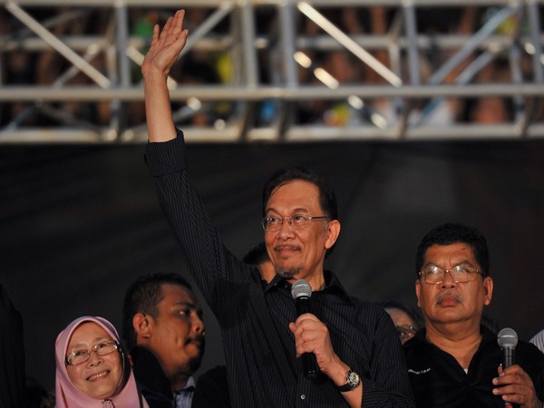 Malaysia: Anwar Ibrahim wins parliamentary by-poll