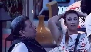 Bigg Boss 12: Jasleen Matharu jumped with joy after seeing Anup Jalota back but what he did will leave you shocked; see video