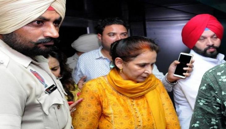 ''Migratory Bird'': Punjab BJP Chief Takes Shot At Navjot Kaur Sidhu
