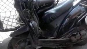 2 killed as bike rams into truck in Uttar Pradesh