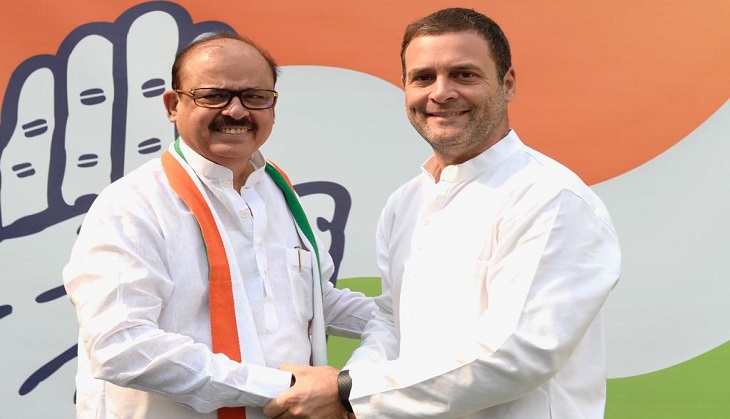 Former NCP leader Tariq Anwar, upset over Sharad Pawar's remark on Rafale, joins Congress Party