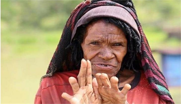 dani tribe woman
