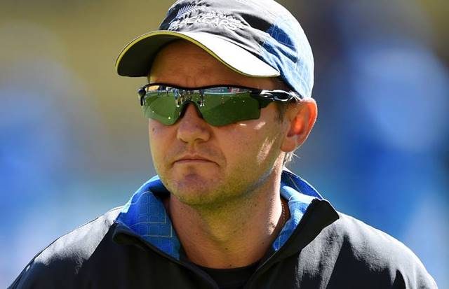 'Containing Virat Kohli to first 10-15 balls will be the key' - Mike Hesson