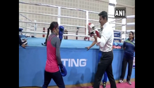 Watch: Sports Minister Rajyavardhan Rathore in boxing bout with champion Mary Kom at Indira Gandhi stadium