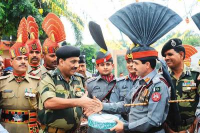 India, Pakistan troops exchange Diwali sweets at Wagah Border