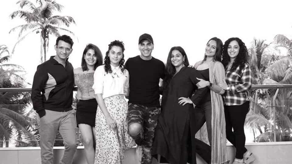 2.0 actor Akshay Kumar's announced venture 'Mission Mangal' in trouble over copyright issues