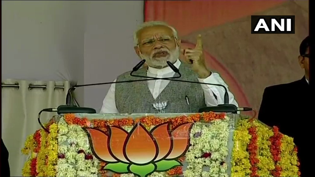 MP Assembly Election 2018: PM Narendra Modi in farmer's hub Mandsaur says, 'Congress manufactures and spreads lies, farmers are with us'