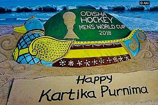 Sudarsan Pattnaik creates special sand art welcoming Hockey World Cup