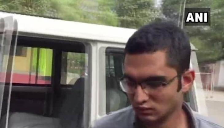 Kolkata: 'Terrorist, destroy,' Jet Airways passenger detained after seen sending a photo of a masked man and threatening to blow up the plane