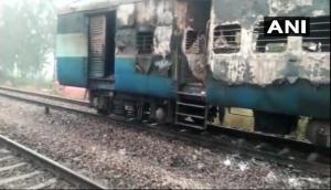 Harayana: Fire breaks out in front of Kalka Howrah Express train coach near Kurukshetra; passengers suffer breathing difficulties