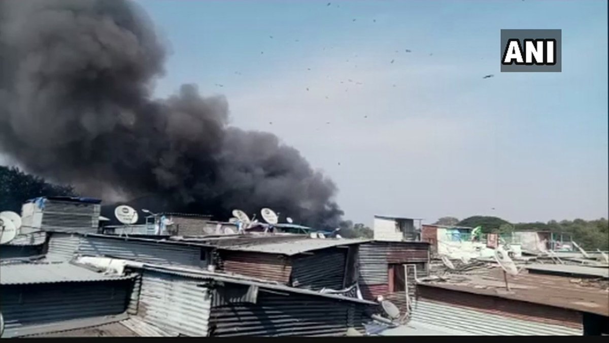 Pune Fire: Massive fire breaks out in Pune's Shivajinagar slum; 30 fire tenders at the spot, rescue underway