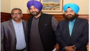 'Who is Gopal Chawla?' Asks Navjot Singh Sidhu on controversy over photo with pro-Khalistan activist