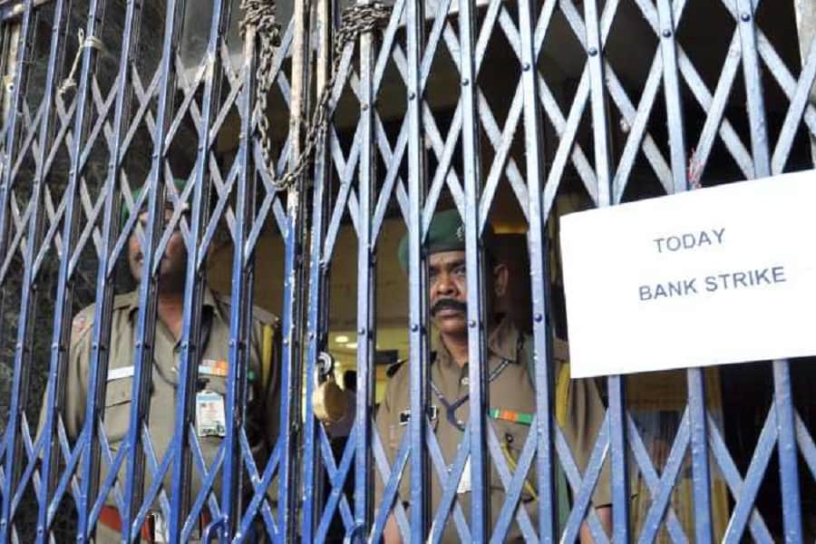 Alert! Banking services likely to be affected again as 10 lakh employees will be on a day-long strike in India