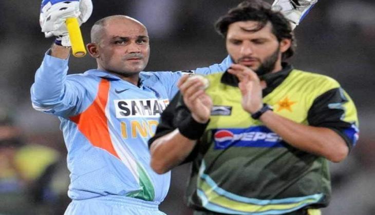 Shahid afridi with virender sehwag