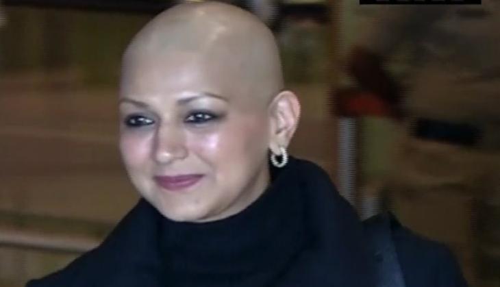 Sonali Bendre in all smiles as she returns India after a long treatment of cancer in New York but with a serious concern; see pics