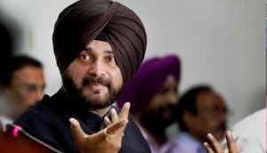 Case against Navjot Singh Sidhu for gifting stuffed black partridge to Punjab CM Capt Amrinder Singh