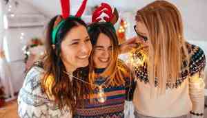 Must-have Christmas accessories to complete your party look