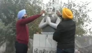 Rajiv Gandhi's statute vandalised in Ludhiana, Capt Amrinder Singh asks Sukhbir to apologise