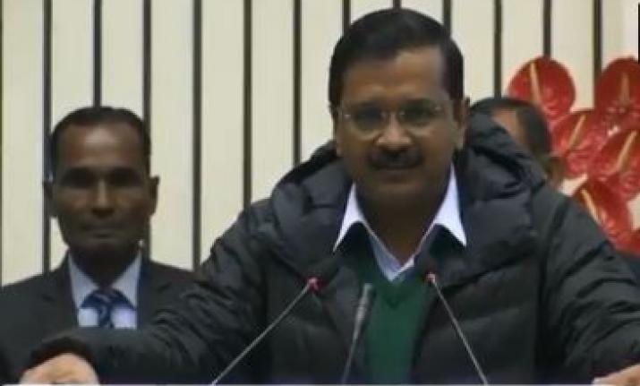 Watch: When Arvind Kejriwal was heckled by BJP workers for his cough and Nitin Gadkari came to his rescue!