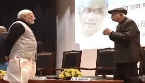 Was PM Narendra Modi disrespectful to veteran BJP leader LK Advani in this viral photo? Check the truth here