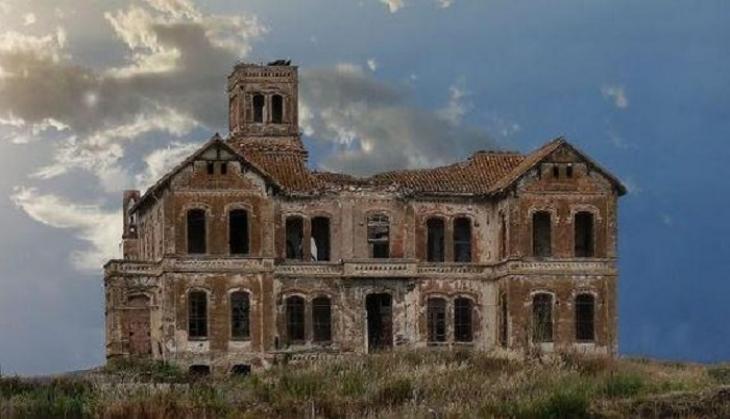 Haunted House