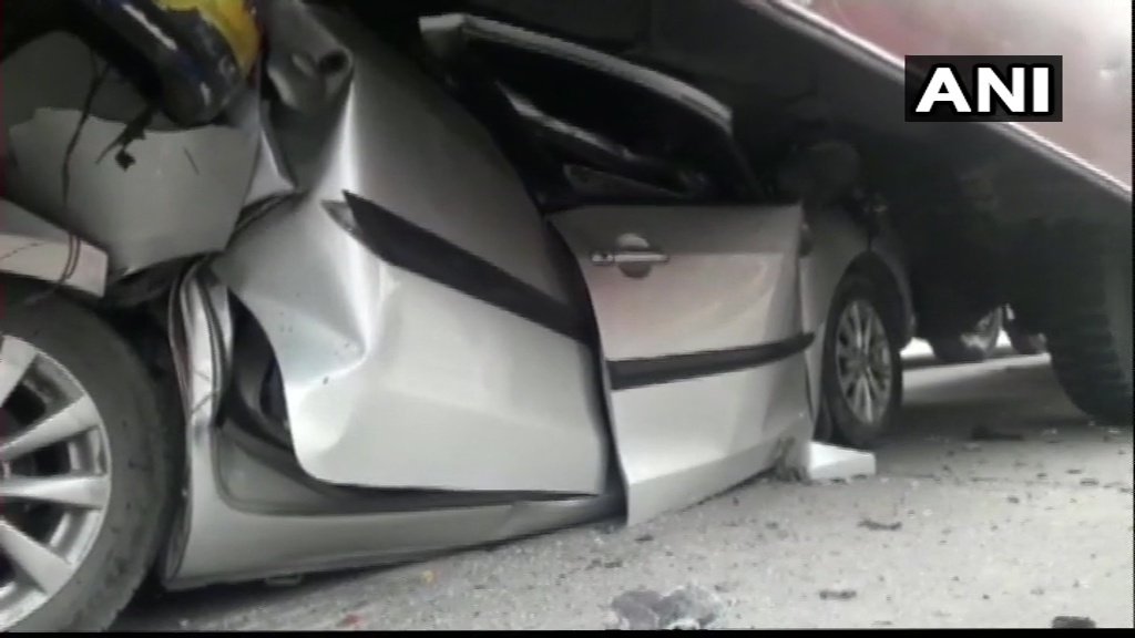 Bengaluru: 5 family members die in road mishap on way to airport