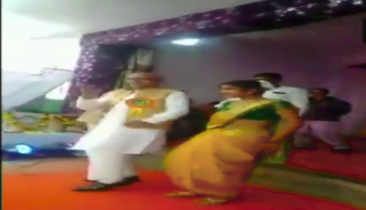 Watch: NCP MP does ‘ankh mare...’ moves with students' in a school event in Bhandara; video goes viral