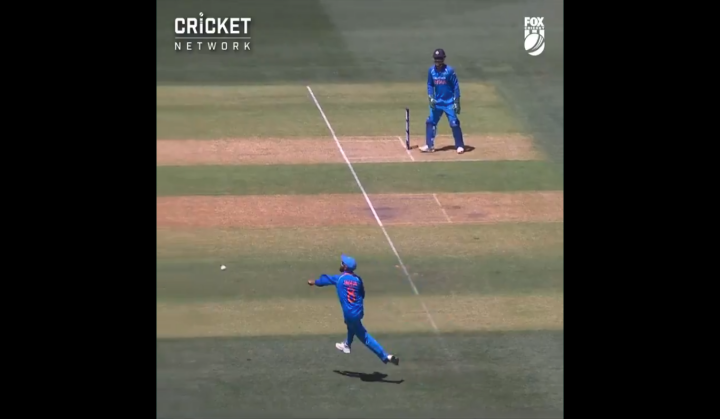 Ind vs Aus: Ravindra Jadeja's amazing athletic skills to dismiss Usman Khawaja is making netizens go crazy; see video