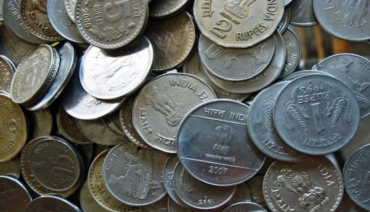 one and ten rupee coin