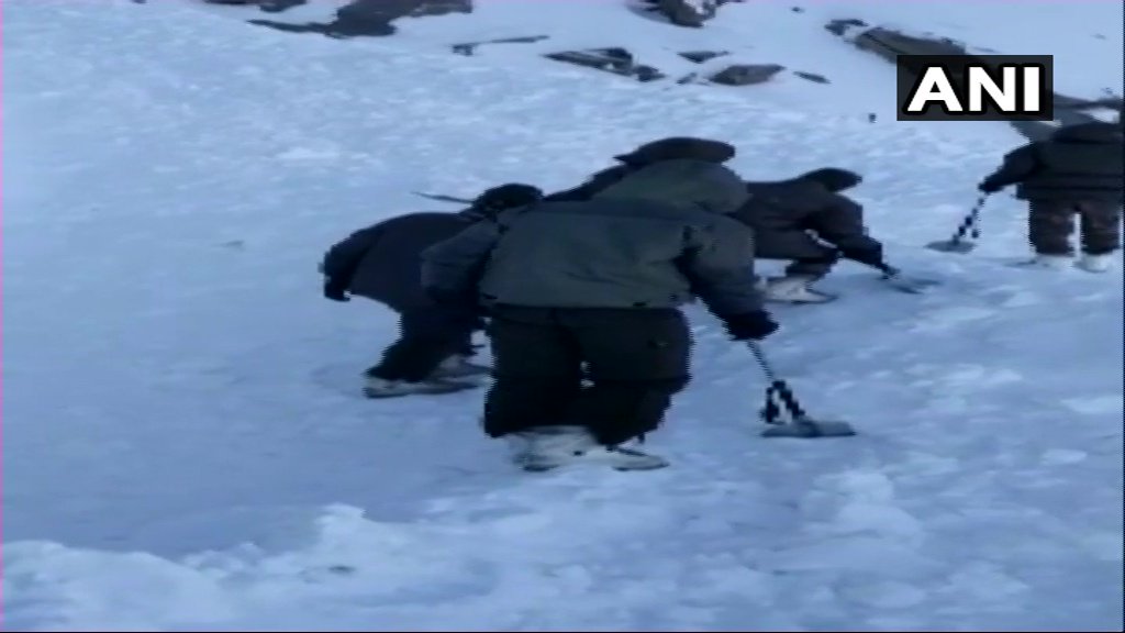 At least 3 dead, 10 trapped in deadly avalanche in Ladakh's Khardungla La Pass; evacuation underway