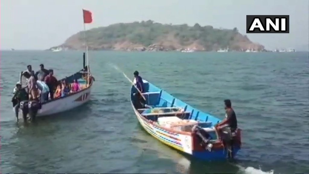 Karnataka: Atleast 6 dead, several missing after a boat capsizes near Karwar; Indian Navy launches search operation