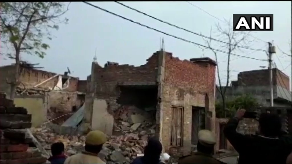 At least 1 killed in explosion in a house in Rampur which stored firecrackers; investigation underway