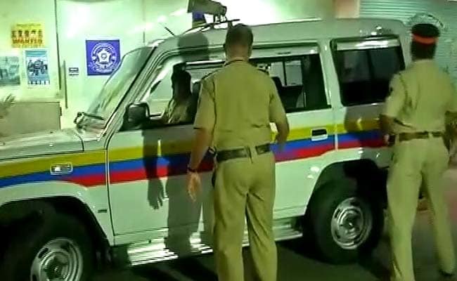 Cop held for taking Rs 80,000 bribe in Maharashtra's Thane district