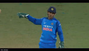Watch: MS Dhoni to Kedar Jadhav on field placement, 'Bhai aisa daalega toh rakh le tu'