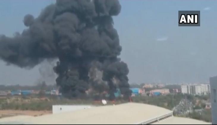 Karnataka: Mirage 2000 trainer fighter aircraft of HAL crashes at HAL Airport in Bengaluru; both pilots killed
