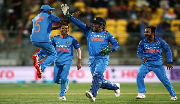 Ind vs Aus 3rd ODI: In MS Dhoni's bastion team India is all set to seal the series 3-0, playing XI inside 