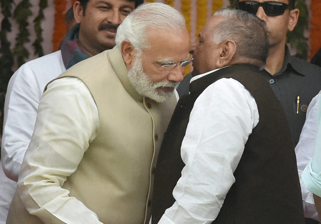 Lok Sabha 2019: Big blow to SP-BSP alliance! Mulayam Singh Yadav backs Modi; says, ‘hope Narendra Modi returns as PM’