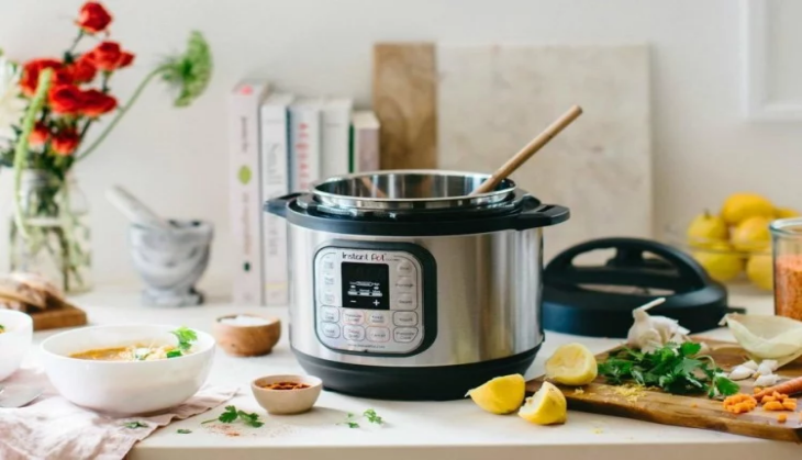 Pressure cooker